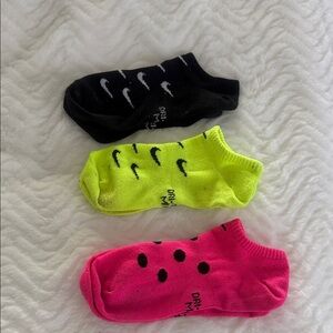 Nike Ankle Socks Trio - Black, Bright Green, Hot Pink